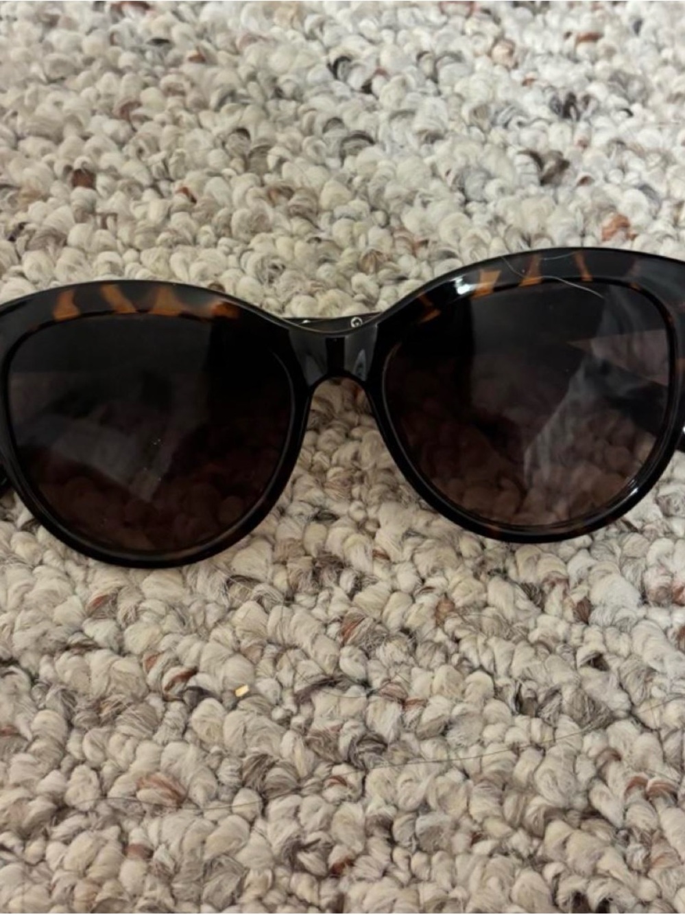 Kenneth Cole Reaction Tortoiseshell Frame Sunglasses with Dark Brown Lenses